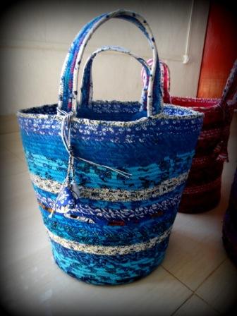 Tote:  X SMALL Basket Purse with Tassel